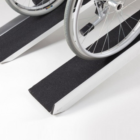 Paire de rampes d'accès de chargement pour scooters et fauteuils roulants